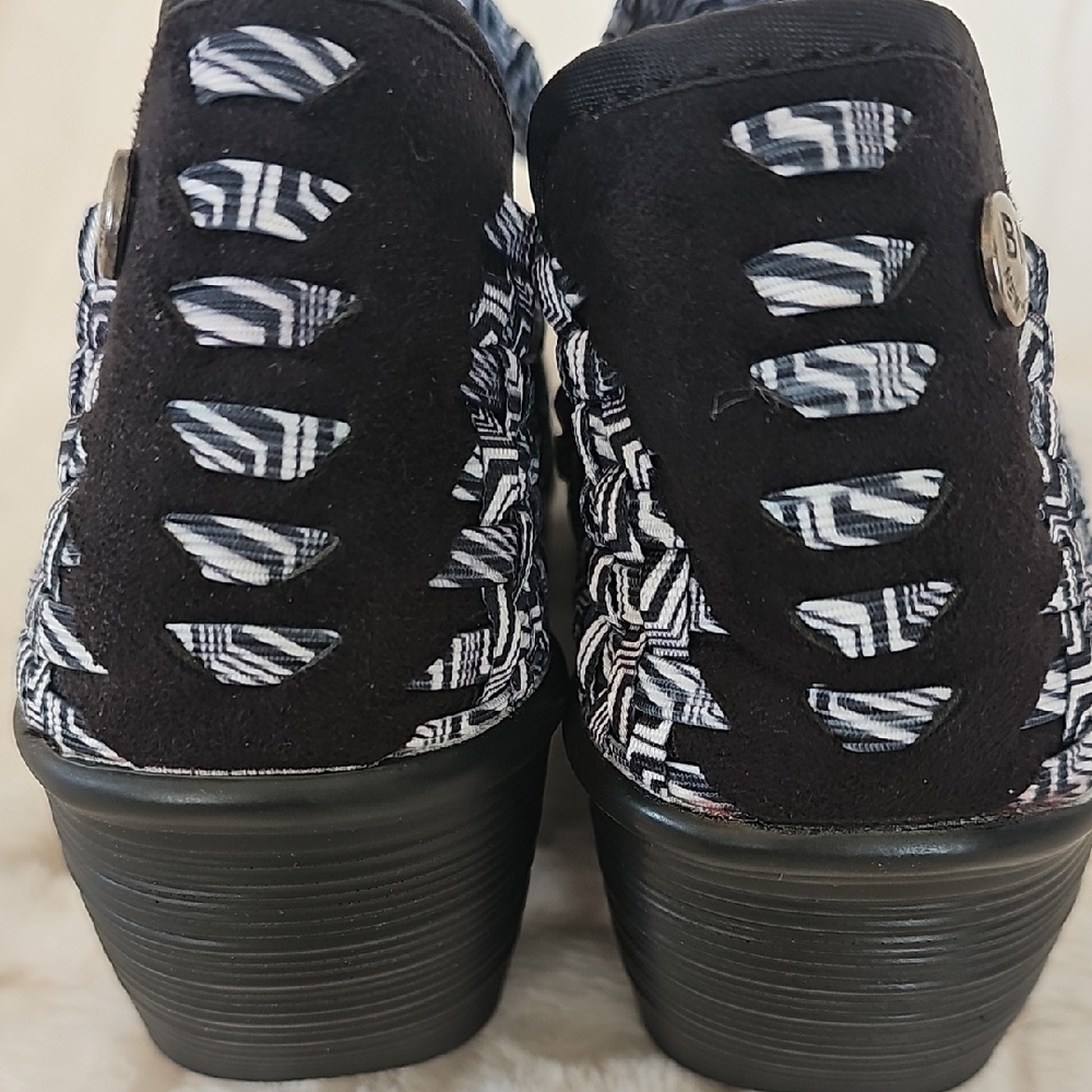 bernie mev. Monochrome Patterned Wedges - Picture 7 of 10